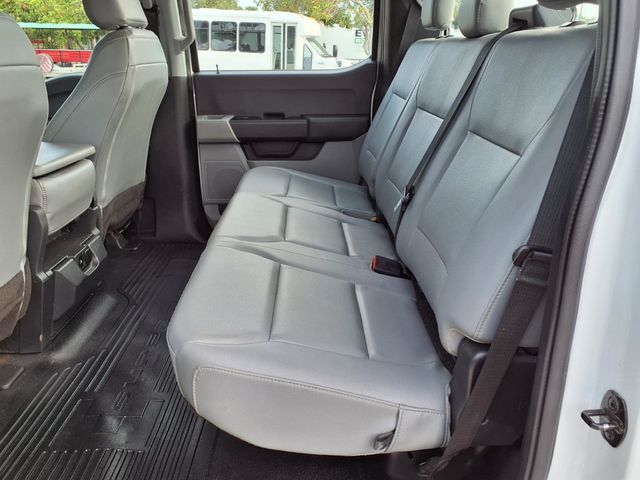 2023 Ford Super Duty F-250 SRW Crew Cab Utility Truck - 23037939 - 13