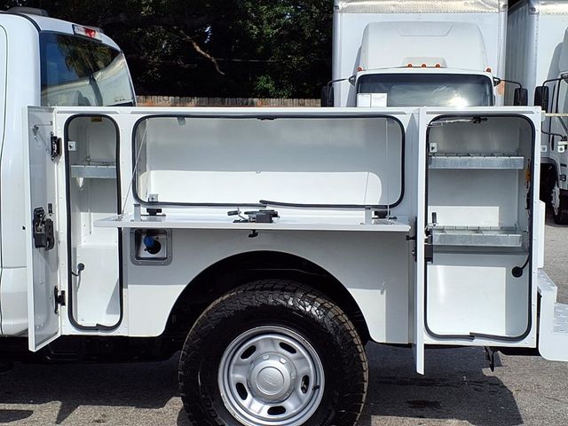 2023 Ford Super Duty F-250 SRW Crew Cab Utility Truck - 23037939 - 16