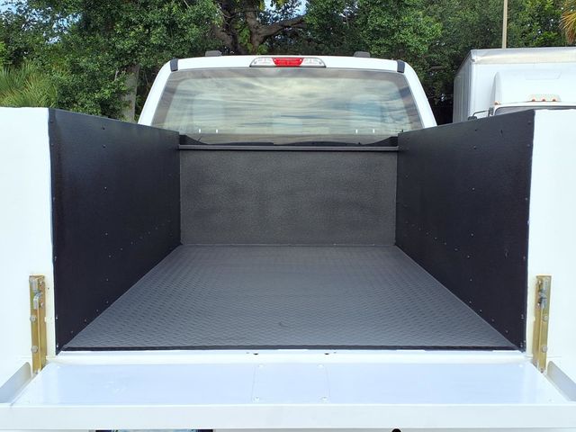 2023 Ford Super Duty F-250 SRW Crew Cab Utility Truck - 23037939 - 17