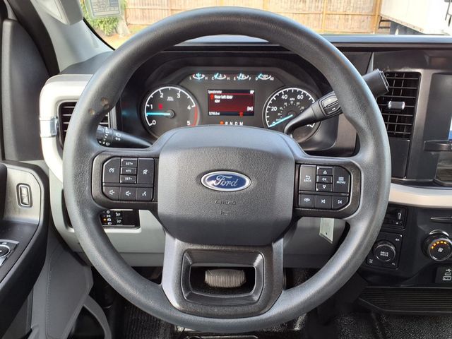 2023 Ford Super Duty F-250 SRW Crew Cab Utility Truck - 23037939 - 26