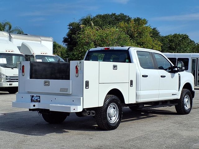 2023 Ford Super Duty F-250 SRW Crew Cab Utility Truck - 23037939 - 2