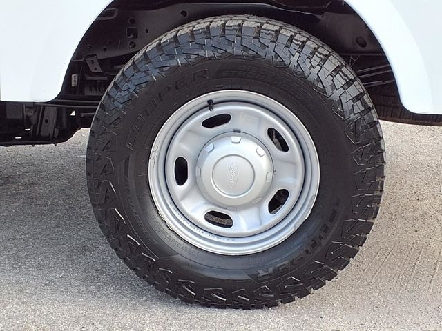 2023 Ford Super Duty F-250 SRW Crew Cab Utility Truck - 23037939 - 35