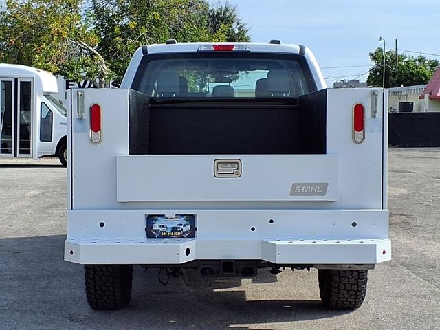 2023 Ford Super Duty F-250 SRW Crew Cab Utility Truck - 23037939 - 3