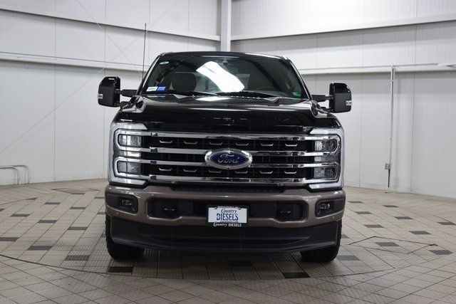 2023 Ford F-250 King Ranch photo 2