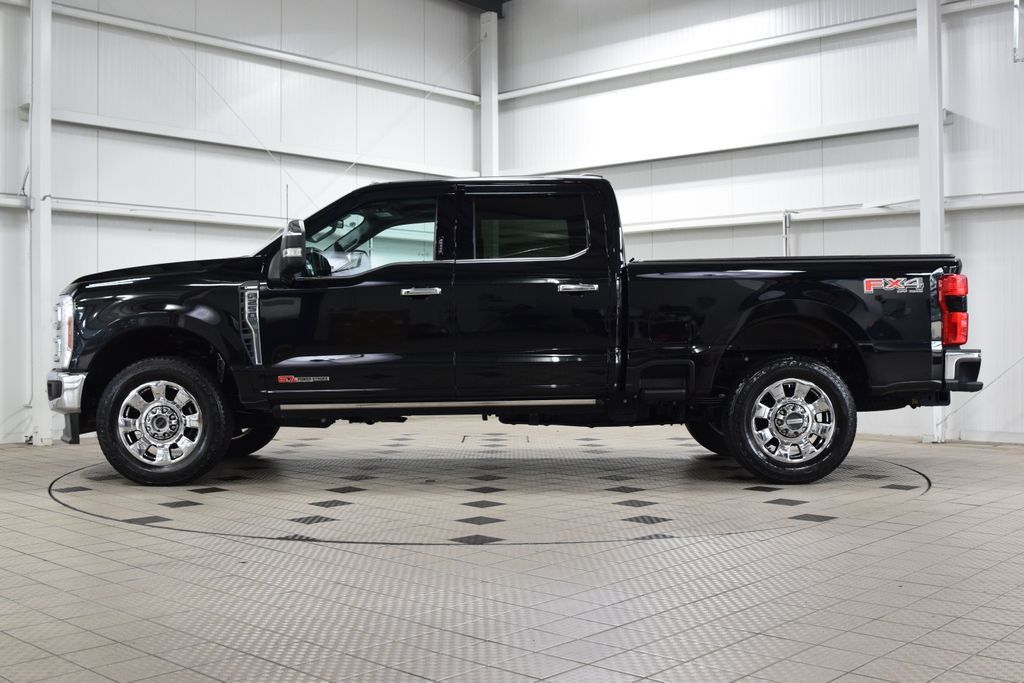 2023 Ford Super Duty F-250 SRW Lariat - 23051898 - 3
