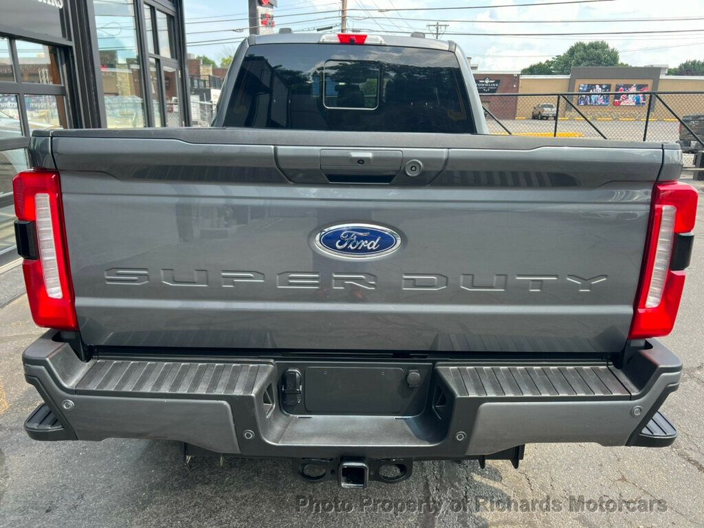 2023 Ford Super Duty F-250 SRW LARIAT 4WD Crew Cab 6.75' Box - 22537695 - 14