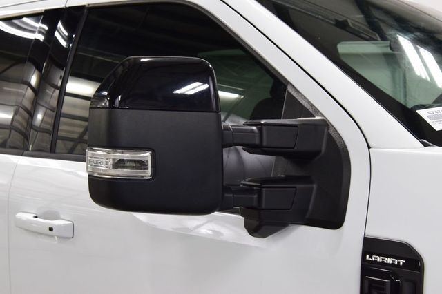 2023 Ford Super Duty F-250 SRW Lariat Black Pack FX4 - 23050752 - 13