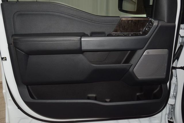 2023 Ford Super Duty F-250 SRW Lariat Black Pack FX4 - 23050752 - 46