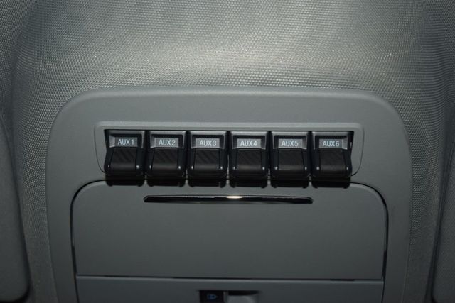 2023 Ford Super Duty F-250 SRW Lariat Black Pack FX4 - 23050752 - 49