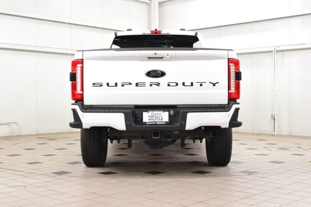 2023 Ford Super Duty F-250 SRW Lariat Black Pack FX4 - 23050752 - 6