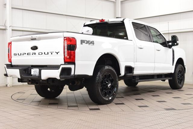 2023 Ford Super Duty F-250 SRW Lariat Black Pack FX4 - 23050752 - 7