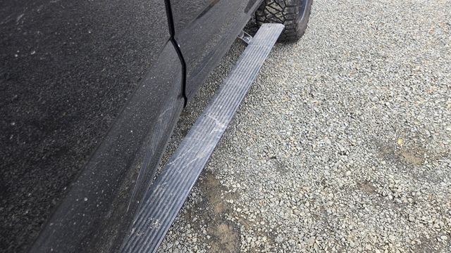 2023 Ford Super Duty F-250 SRW Lariat Ultimate Leveled - 22987553 - 11