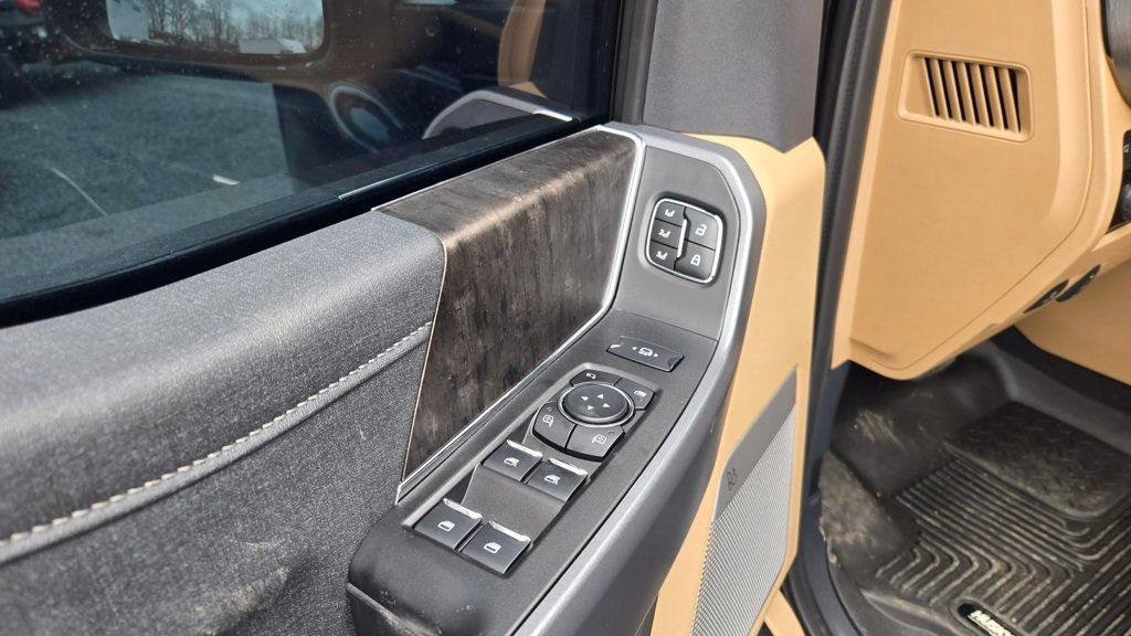 2023 Ford Super Duty F-250 SRW Lariat Ultimate Leveled - 22987553 - 13