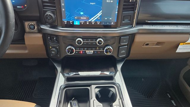 2023 Ford Super Duty F-250 SRW Lariat Ultimate Leveled - 22987553 - 21