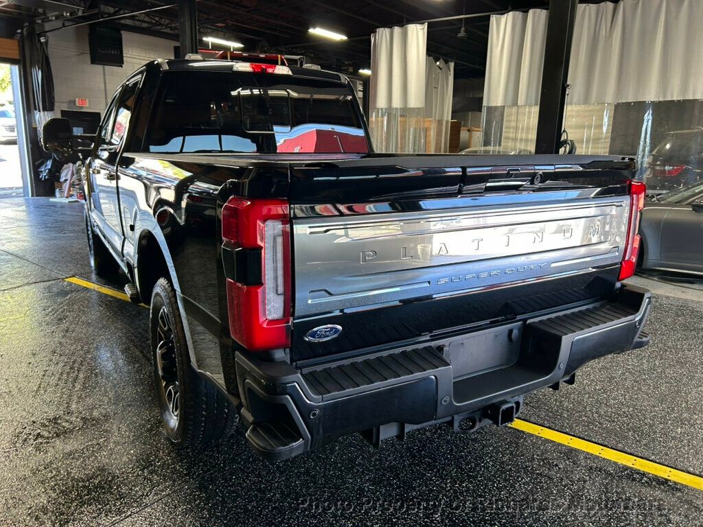 2023 Ford Super Duty F-250 SRW Platinum 4WD Crew Cab 6.75' Box - 23030422 - 4