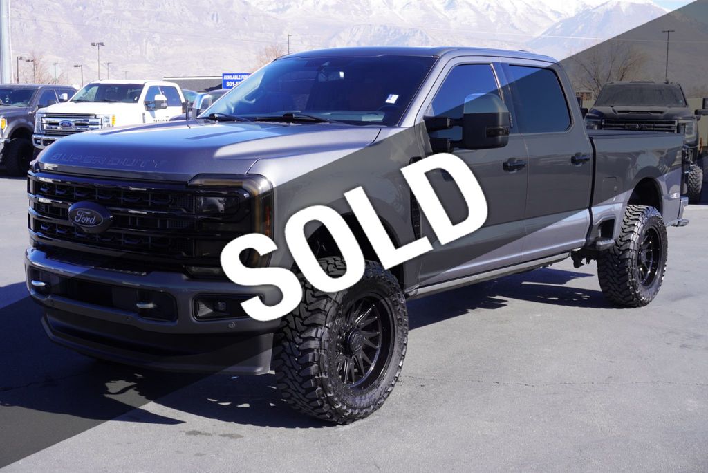 2023 Ford SUPER DUTY F-350 PLATINUM - 22981016 | Video 1