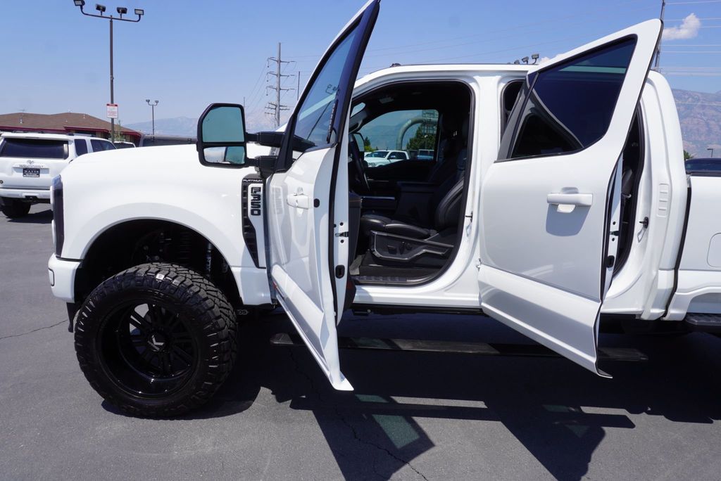 2023 Ford SUPER DUTY F-350 PLATINUM - 23043712 - 24