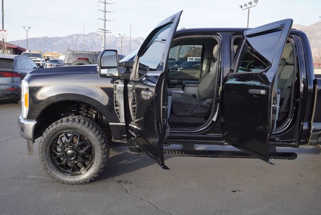 2023 Ford SUPER DUTY F-350 XLT - 22944735 - 24