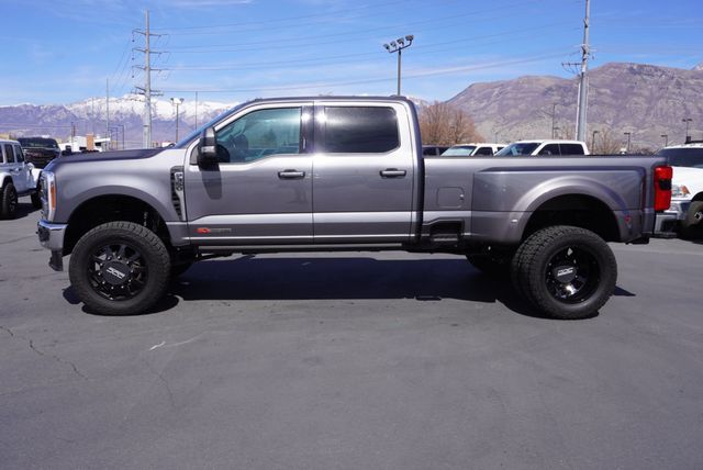 2023 Ford Super Duty F-350 DRW LARIAT - 23001900 - 1