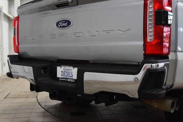 2023 Ford Super Duty F-350 DRW Lariat FX4 DRW - 22915693 - 17