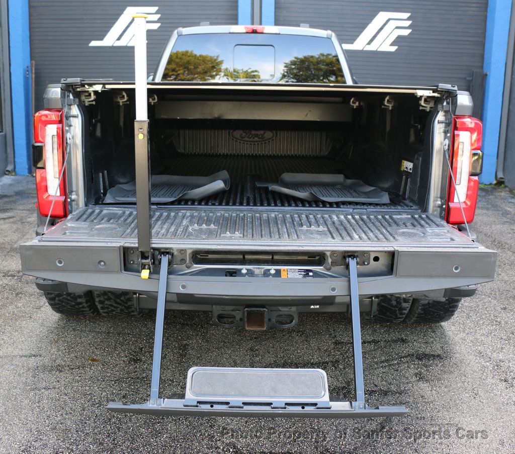 2023 Ford Super Duty F-350 DRW Platinum 4WD Crew Cab 8' Box - 22958198 - 12