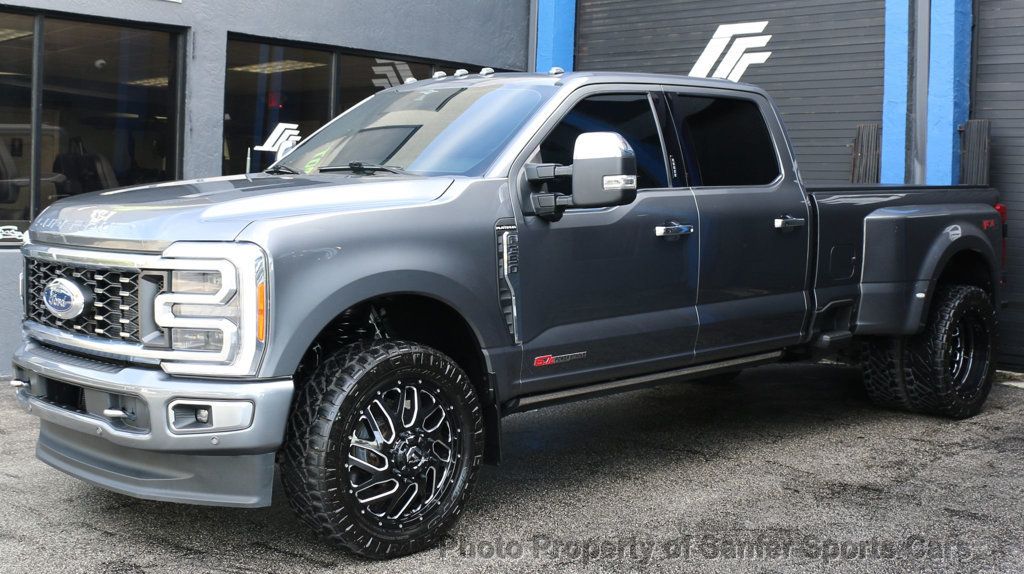 2023 Ford Super Duty F-350 DRW Platinum 4WD Crew Cab 8' Box - 22958198 - 3