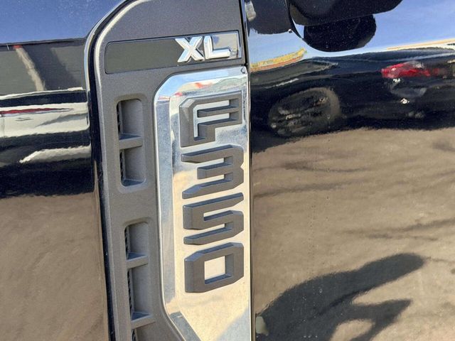 2023 Ford Super Duty F-350 DRW XL 4WD Crew Cab 8' Box - 23016875 - 1