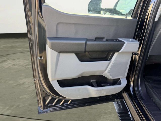 2023 Ford Super Duty F-350 DRW XL 4WD Crew Cab 8' Box - 23016875 - 21