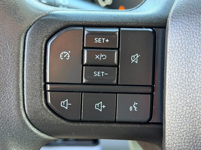 2023 Ford Super Duty F-350 DRW XL 4WD Crew Cab 8' Box - 23016875 - 29