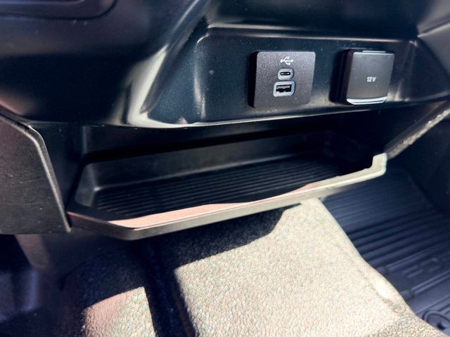 2023 Ford Super Duty F-350 DRW XL 4WD Crew Cab 8' Box - 23016875 - 41