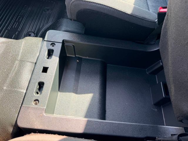 2023 Ford Super Duty F-350 DRW XL 4WD Crew Cab 8' Box - 23016875 - 45