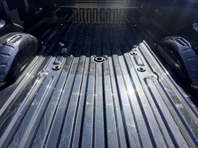 2023 Ford Super Duty F-350 DRW XL 4WD Crew Cab 8' Box - 23016875 - 8