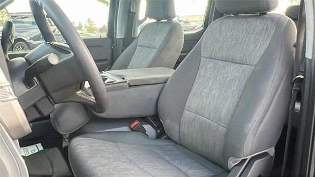 2023 Ford Super Duty F-350 DRW XL 4WD Crew Cab 8' Box - 22886157 - 20