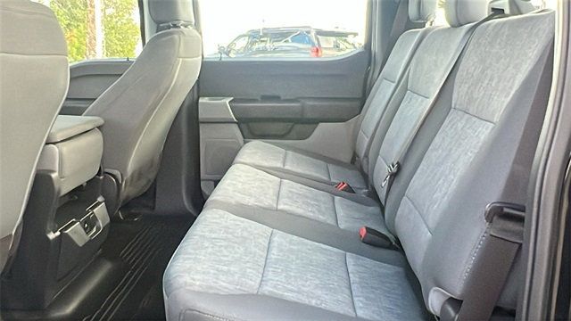 2023 Ford Super Duty F-350 DRW XL 4WD Crew Cab 8' Box - 22886157 - 21