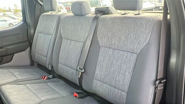 2023 Ford Super Duty F-350 DRW XL 4WD Crew Cab 8' Box - 22886157 - 22