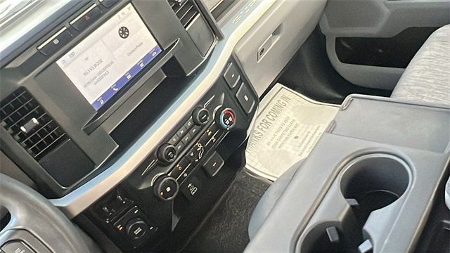 2023 Ford Super Duty F-350 DRW XL 4WD Crew Cab 8' Box - 22886157 - 29