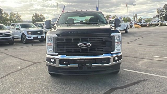 2023 Ford Super Duty F-350 DRW XL 4WD Crew Cab 8' Box - 22886157 - 7