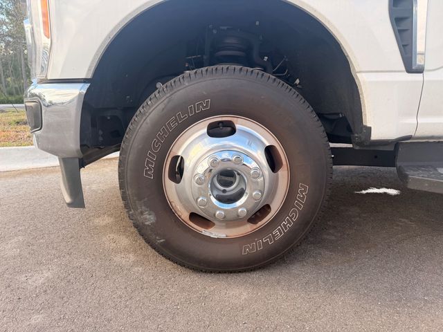 2023 Ford Super Duty F-350 DRW XL 4WD Crew Cab 8' Box - 23087449 - 23