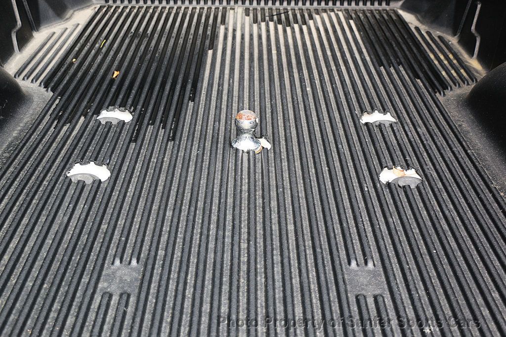 2023 Ford Super Duty F-350 DRW XLT 4WD Crew Cab 8' Box - 23054775 - 9