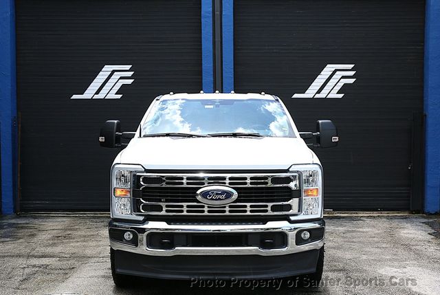 2023 Ford Super Duty F-350 DRW XLT 4WD Crew Cab 8' Box - 23054775 - 11