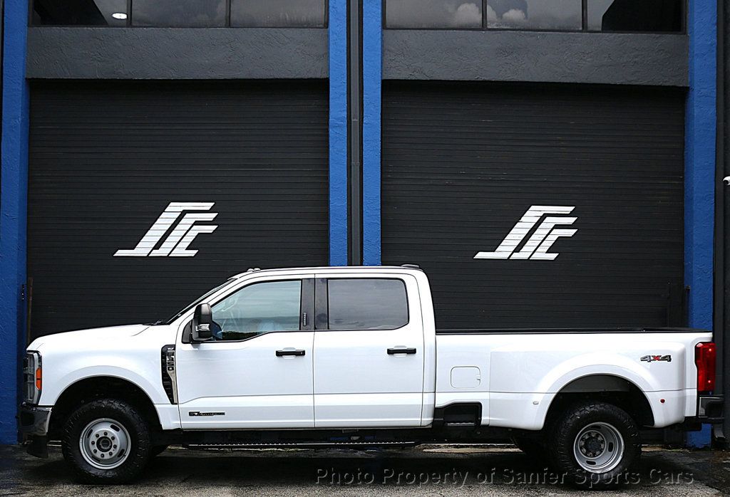 2023 Ford Super Duty F-350 DRW XLT 4WD Crew Cab 8' Box - 23054775 - 1
