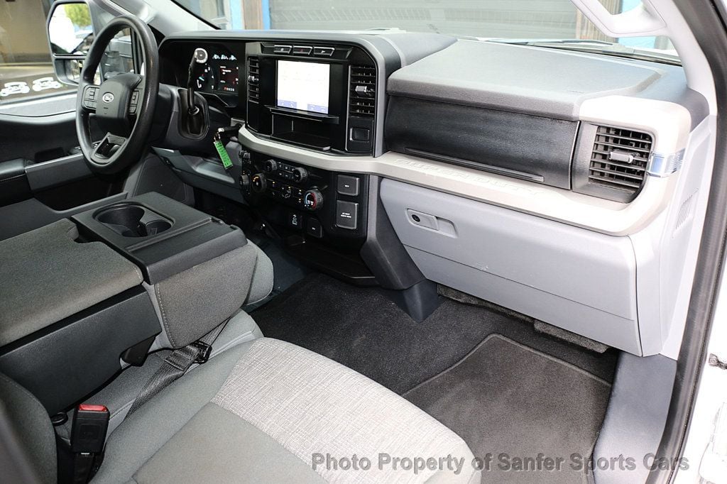 2023 Ford Super Duty F-350 DRW XLT 4WD Crew Cab 8' Box - 23054775 - 34