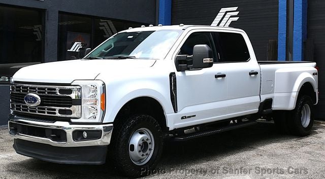 2023 Ford Super Duty F-350 DRW XLT 4WD Crew Cab 8' Box - 23054775 - 3