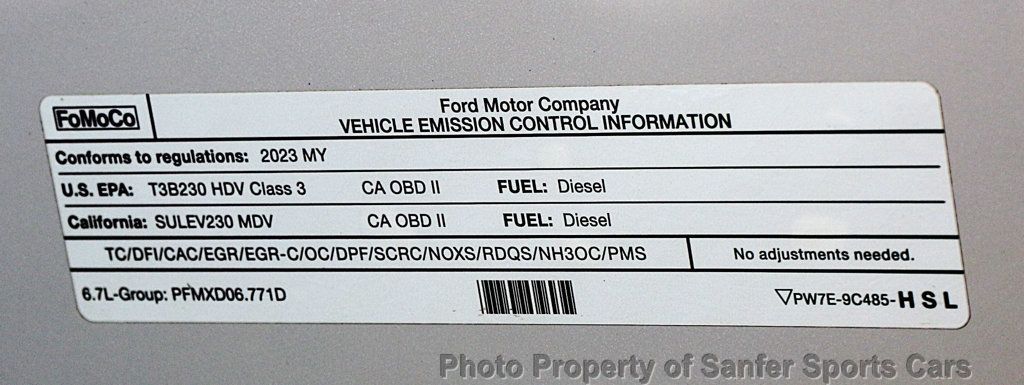 2023 Ford Super Duty F-350 DRW XLT 4WD Crew Cab 8' Box - 23054775 - 55
