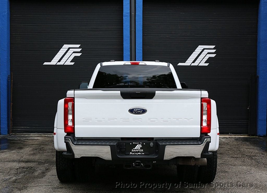2023 Ford Super Duty F-350 DRW XLT 4WD Crew Cab 8' Box - 23054775 - 6