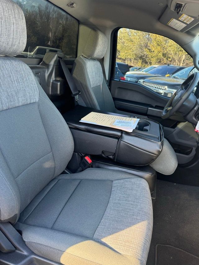 2023 Ford Super Duty F-350 DRW XLT 4WD Reg Cab 8' Box - 22974645 - 10