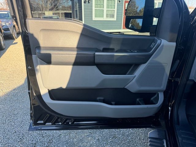 2023 Ford Super Duty F-350 DRW XLT 4WD Reg Cab 8' Box - 22974645 - 11