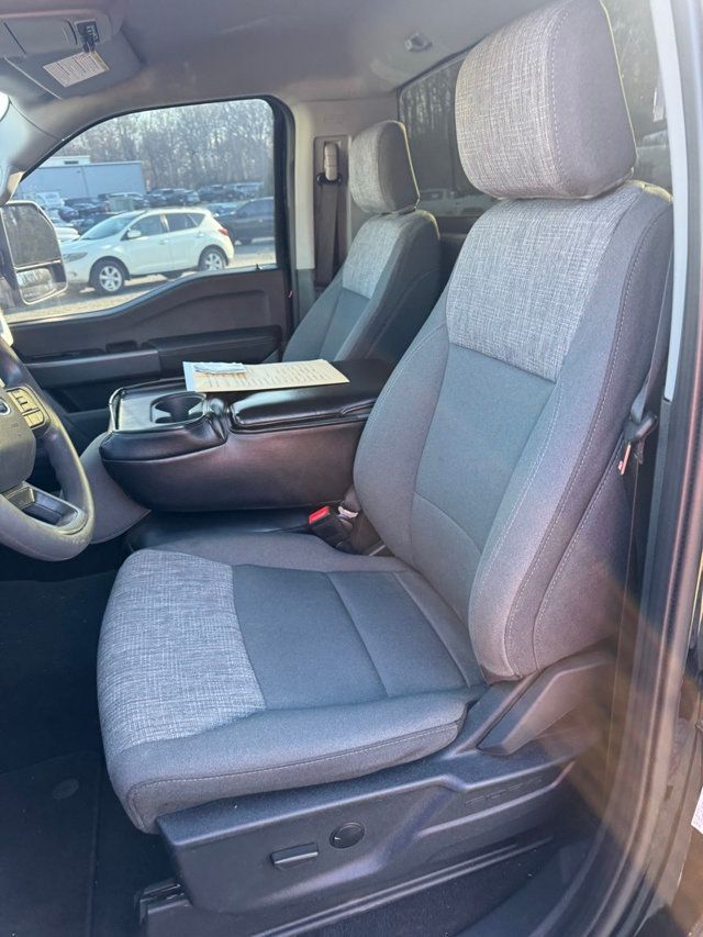 2023 Ford Super Duty F-350 DRW XLT 4WD Reg Cab 8' Box - 22974645 - 13