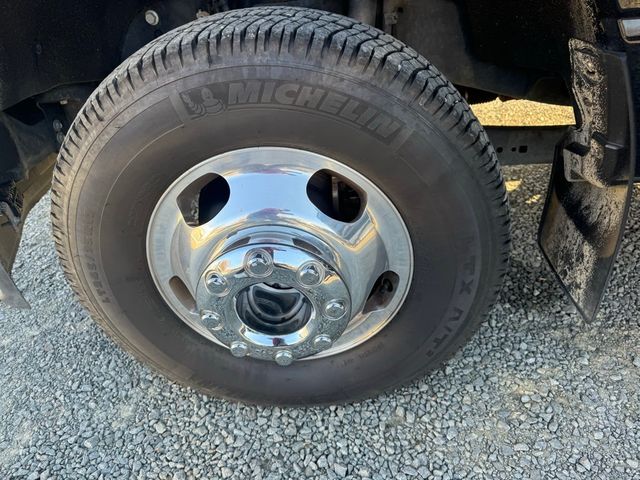 2023 Ford Super Duty F-350 DRW XLT 4WD Reg Cab 8' Box - 22974645 - 22