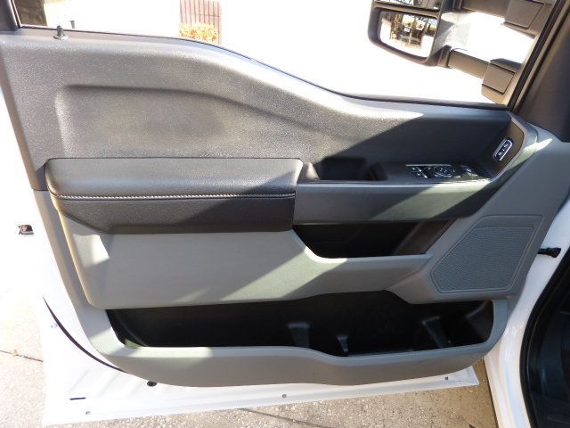 2023 Ford Super Duty F-350 DRW Cab-Chassis 6.7L V8 TURBO DIESEL*XLT*REGULAR CAB*2WD*DRW*12FT. DUMP BODY! - 22993063 - 29